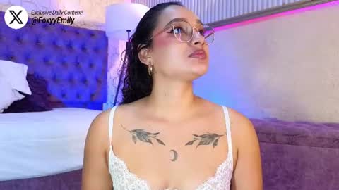 Snapshot of emily_foxyy chatting on July 2026 02:13:02 PM Emily online show from July 2026 02:13:02 PM