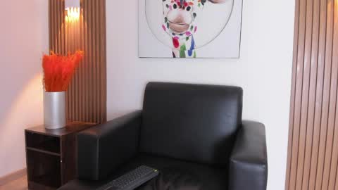 emily_frostt online show from March 2026 11:33:02 AM