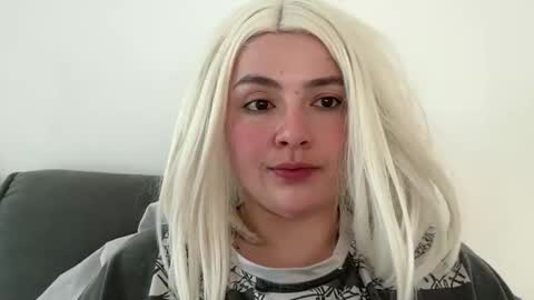 emily_morning_dew online show from March 2026 05:44:01 AM