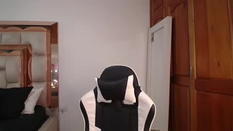 emily online show from March 2026 11:41:02 PM