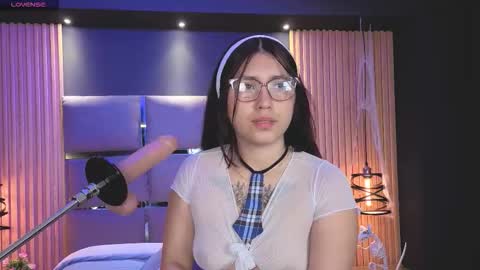 Emily online show from November 2025 11:31:02 AM