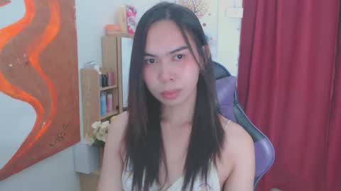 emily_xo143 online show from April 2026 08:31:02 AM