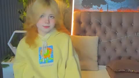 Baby Emelli online show from February 2026 06:28:01 AM