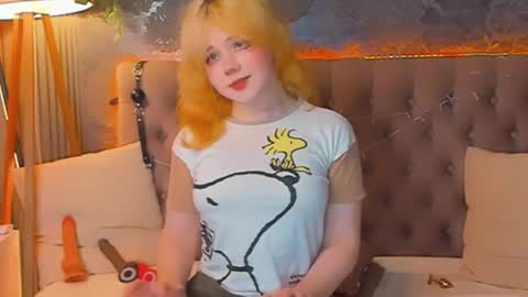 Snapshot of emilyangels chatting on April 2026 06:40:01 AM Baby Emelli online show from April 2026 06:40:01 AM