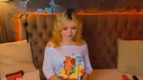 Snapshot of emilyangels chatting on May 2026 08:55:02 AM Baby Emelli online show from May 2026 08:55:02 AM