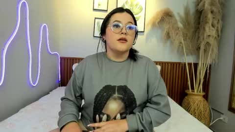 Emily online show from May 2026 03:46:01 AM