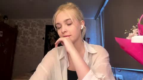 Anetta Anna online show from July 2026 11:18:01 AM
