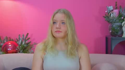 Emily online show from December 2025 06:23:01 PM