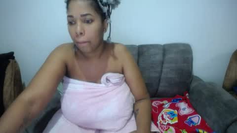 Emilyhines online show from June 2026 09:40:01 PM