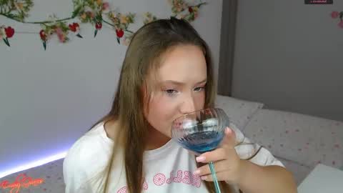 Emily online show from April 2026 10:34:02 PM