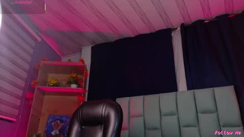 Emily  online show from April 2026 12:46:02 AM