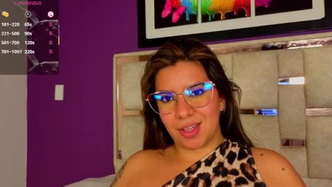 emilyy_cooperr online show from April 2026 02:25:02 PM