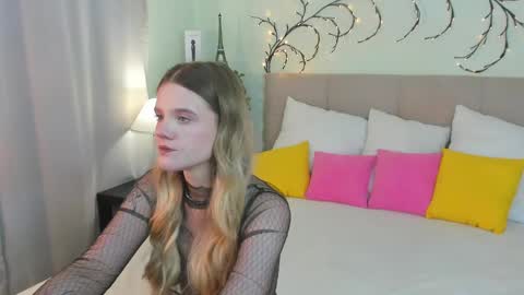 emma__peach online show from May 2026 09:17:01 AM