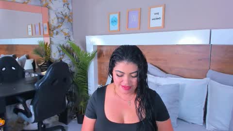 Emma  online show from March 2026 08:34:01 PM