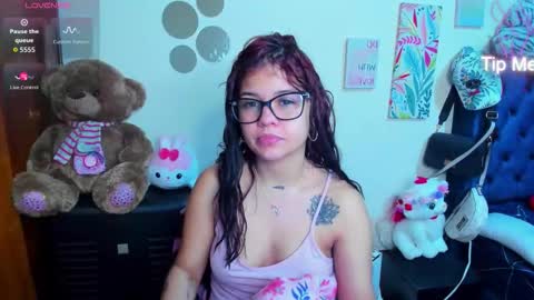 emma_boo_ online show from February 2026 03:18:01 PM