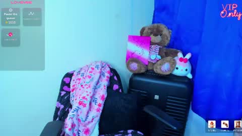 emma_boo_ online show from July 2026 02:20:01 PM