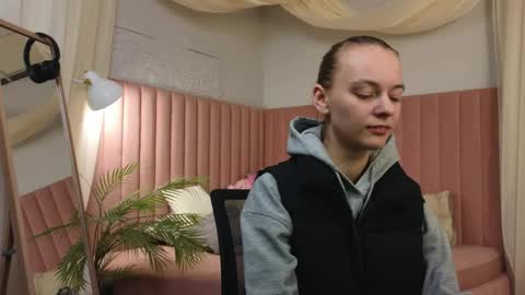 emma_chaser online show from April 2026 01:29:02 AM