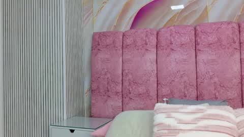 Emma online show from April 2026 03:33:01 AM