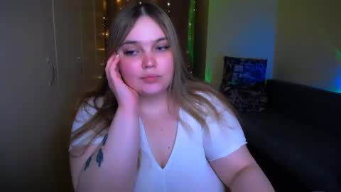 Snapshot of emma_dorn chatting on June 2026 02:53:01 AM Eva online show from June 2026 02:53:01 AM
