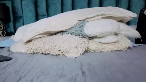 Emma online show from February 2026 07:54:02 PM