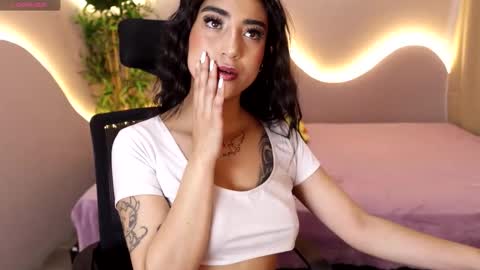 Emma online show from March 2026 10:05:02 PM