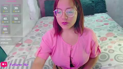 Snapshot of emma_luna1986 chatting on January 2025 03:29:01 AM Emma online show from January 2025 03:29:01 AM