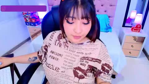 Emma Monserratt online show from December 2025 08:26:02 PM