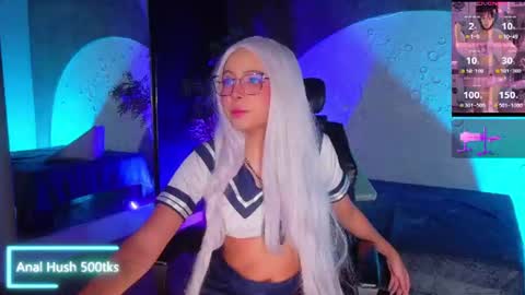 Snapshot of emma_nakamura chatting on July 2026 10:18:02 AM online show from July 2026 10:18:02 AM