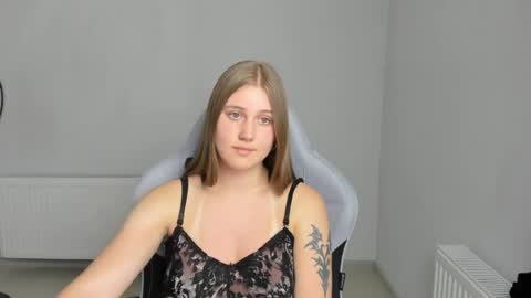 Snapshot of emma_sweettyy chatting on July 2026 03:36:02 PM Emma online show from July 2026 03:36:02 PM
