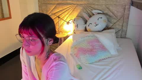           online show from April 2026 07:44:02 PM