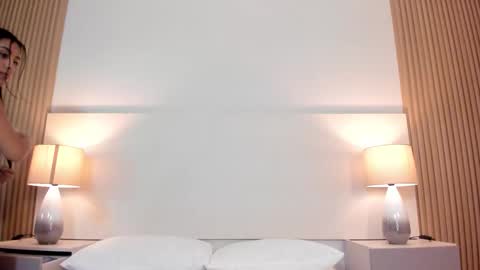 emmaespencer  online show from March 2026 11:15:02 AM