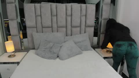 EMMA HILL online show from May 2026 10:53:02 AM