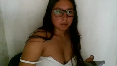 emmaortiz348067670331 online show from May 2026 07:44:01 PM