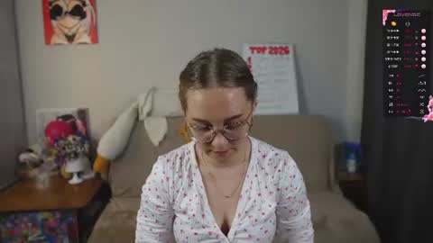 Mia online show from July 2026 10:51:02 PM