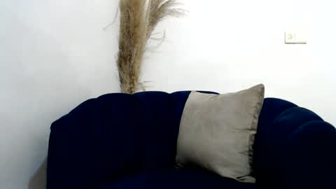 emmavalenzuela online show from July 2026 06:03:02 PM
