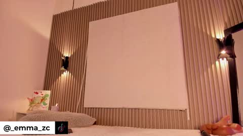 emmazc_ online show from March 2026 09:09:01 PM