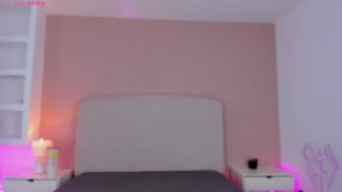 Emmiily online show from July 2026 07:35:01 PM