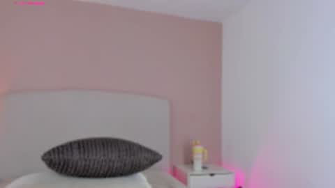 Emmiily online show from July 2026 07:24:01 PM