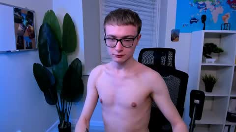 Snapshot of emmit_barker chatting on April 2026 01:47:02 PM Emmit online show from April 2026 01:47:02 PM