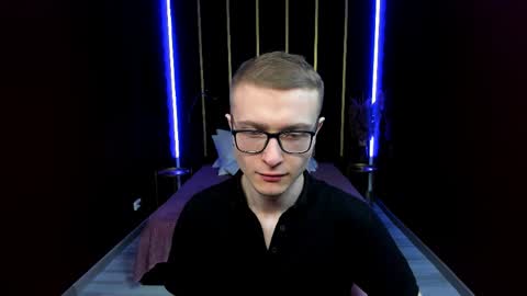 Snapshot of emmit_barker chatting on May 2026 07:57:02 AM Emmit online show from May 2026 07:57:02 AM