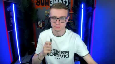 Snapshot of emmit_barker chatting on May 2026 09:26:02 AM Emmit online show from May 2026 09:26:02 AM