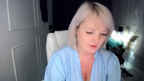 emmmam online show from January 2026 11:03:02 AM