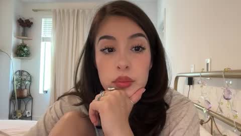 empressmonaa online show from March 2026 08:23:01 PM