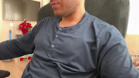 Emre online show from February 2025 08:13:02 AM