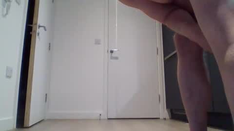 emrys2016833836 online show from February 2026 05:24:01 AM