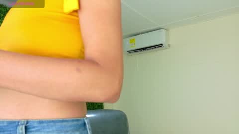 Snapshot of emy_0 chatting on July 2026 01:26:01 PM Emy online show from July 2026 01:26:01 PM