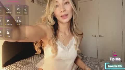 emyconneer online show from July 2026 07:28:02 PM