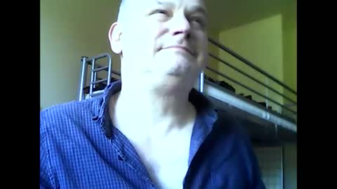 englishguysurrey online show from April 2026 09:57:02 AM