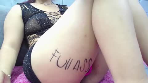 Snapshot of eny_dirty chatting on January 2025 03:57:02 PM Enny Dirty online show from January 2025 03:57:02 PM