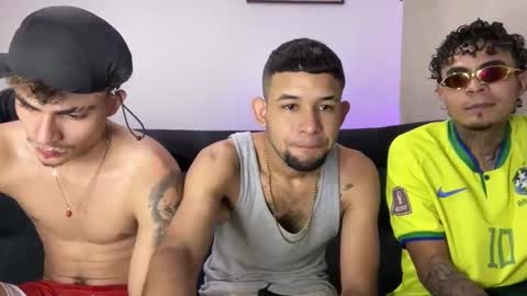 enyel_100 online show from March 2026 06:41:02 AM